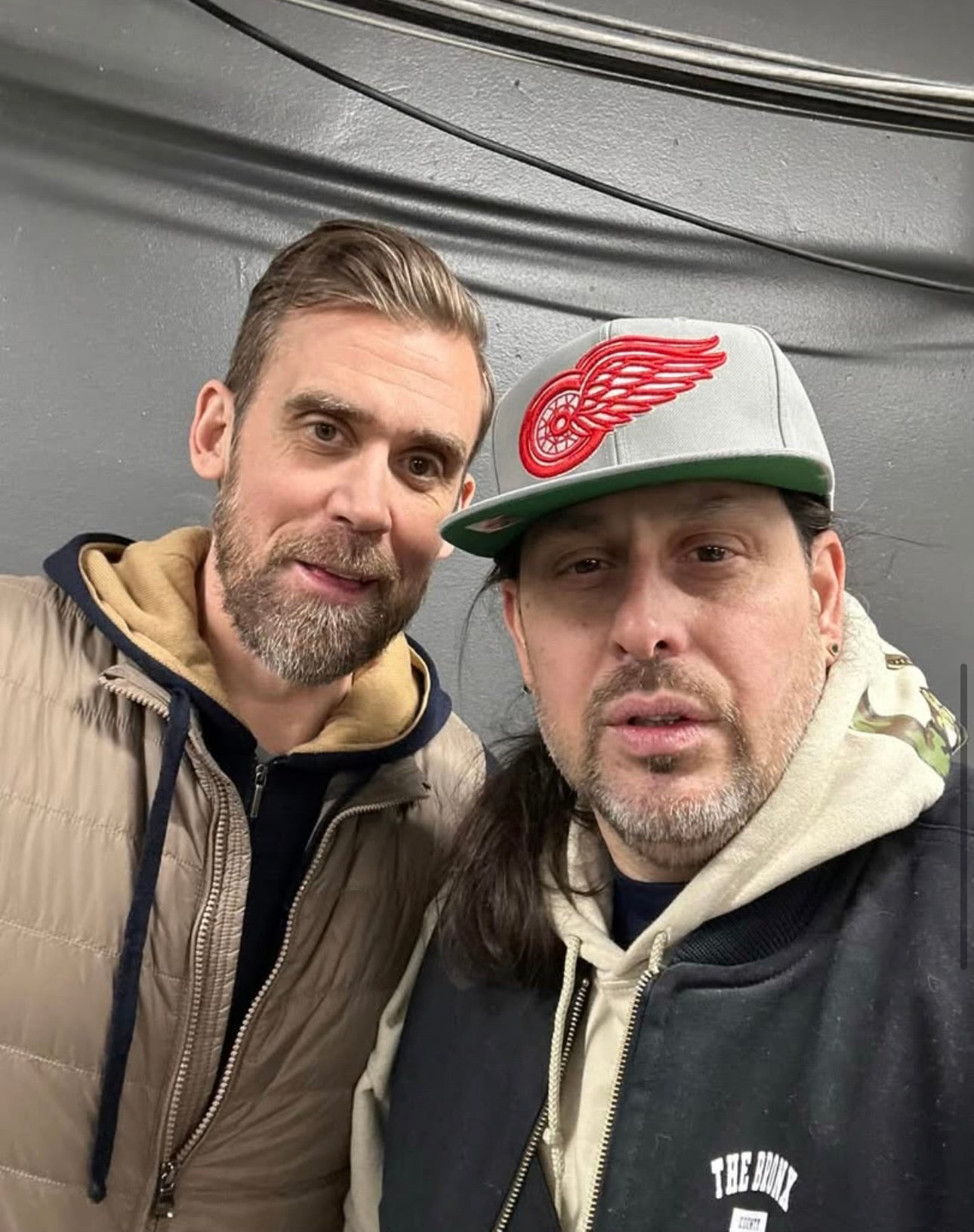 Detroit Red Wings keps och tavla signerad av Henrik Zetterberg - Black